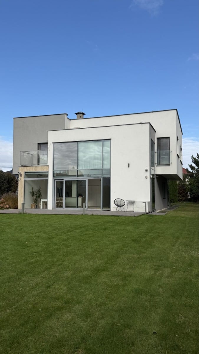 Dom 7 pokojowe na Sprzedaż