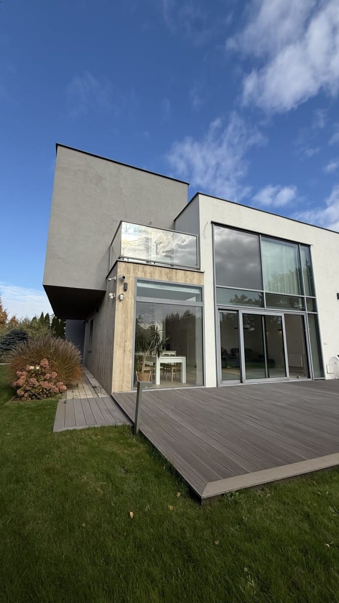 Dom 7 pokojowe na Sprzedaż