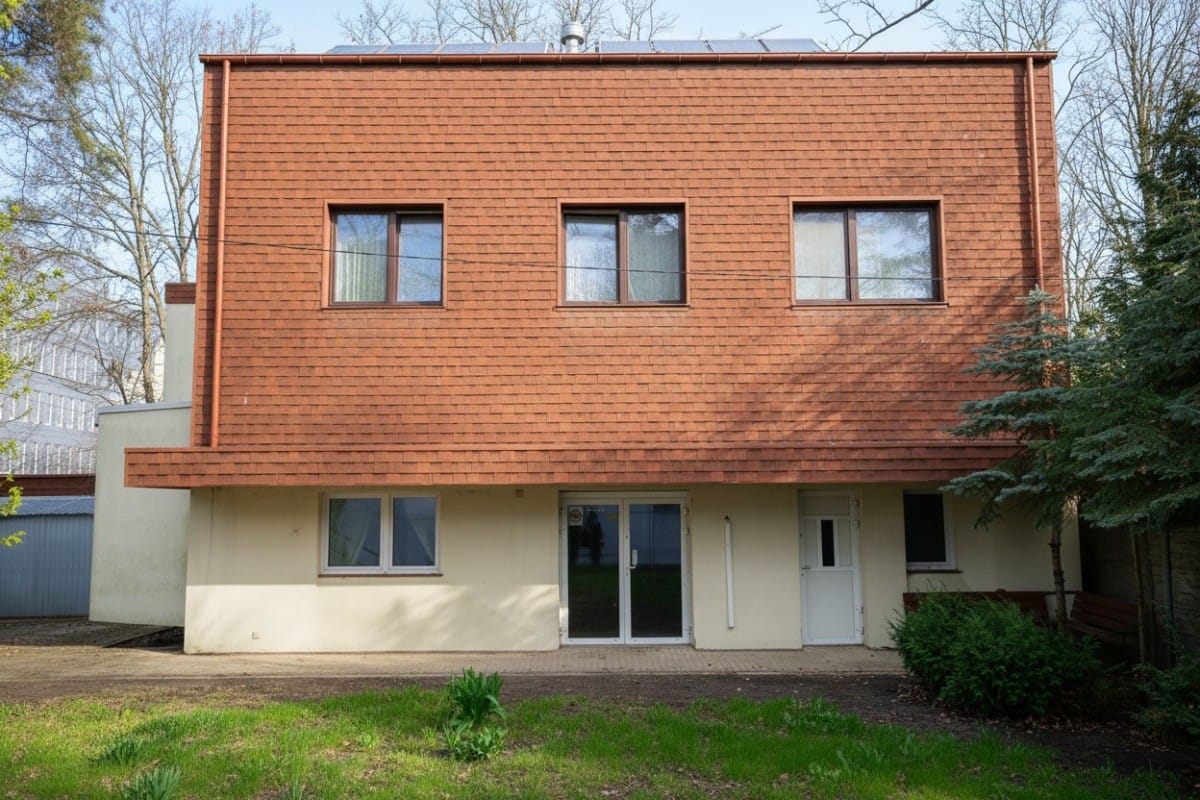 Dom 16 pokojowe na Sprzedaż