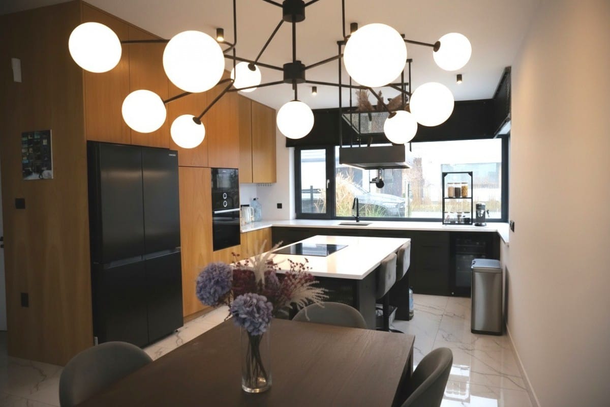 Dom 5 pokojowe na Sprzedaż