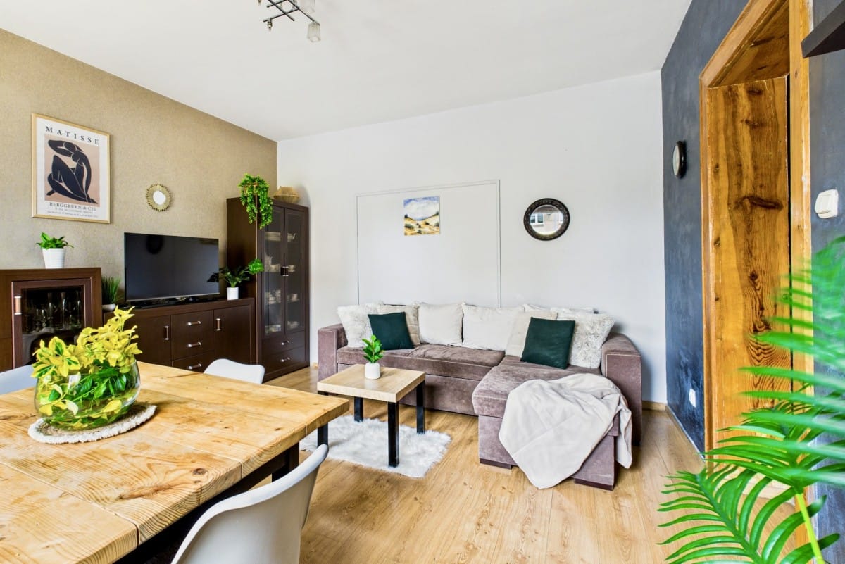 Mieszkanie 5 pokojowe na Sprzedaż