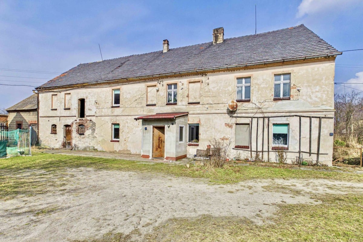 Dom 8 pokojowe na Sprzedaż