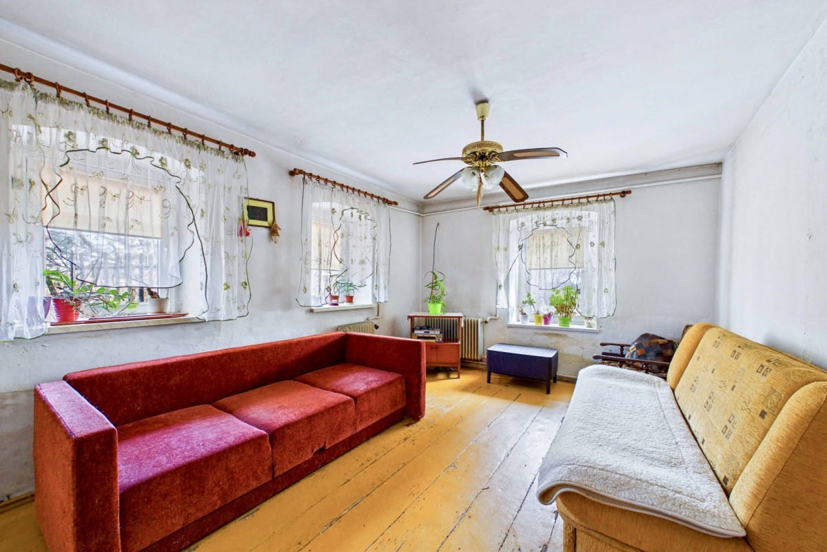 Dom 8 pokojowe na Sprzedaż