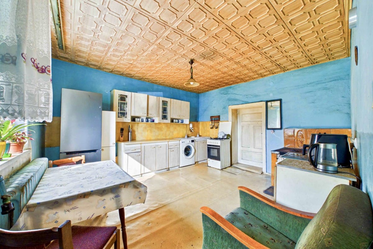 Dom 8 pokojowe na Sprzedaż