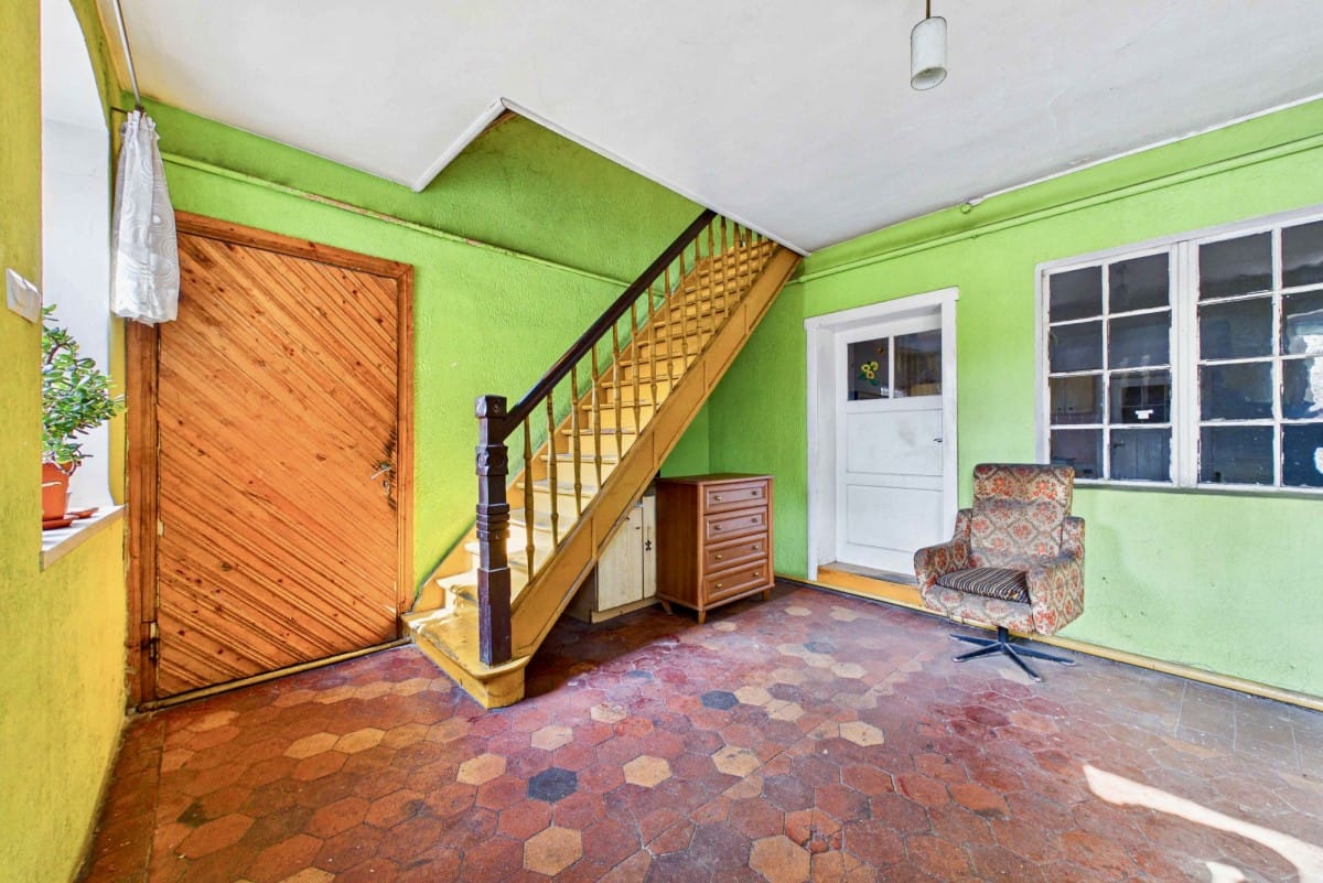 Dom 8 pokojowe na Sprzedaż