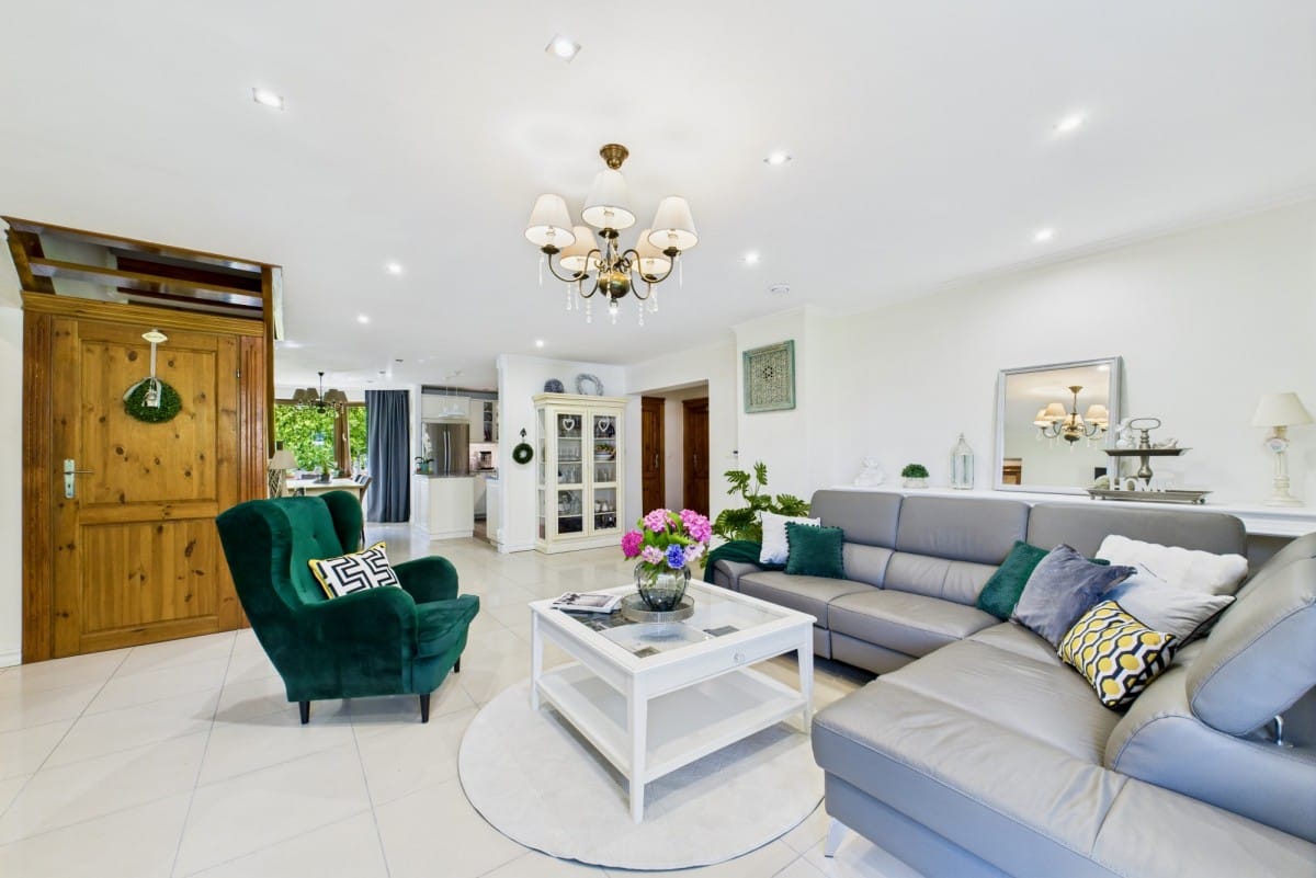 Dom 6 pokojowe na Sprzedaż