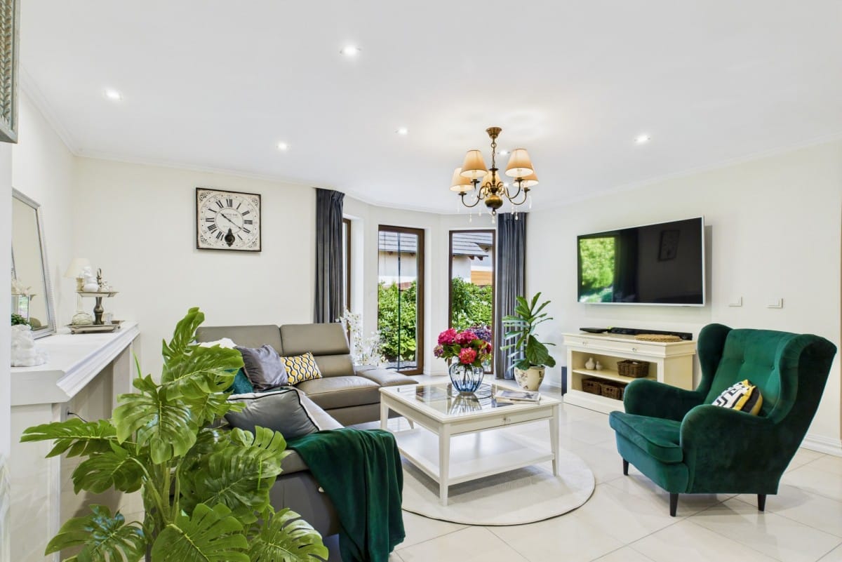 Dom 6 pokojowe na Sprzedaż