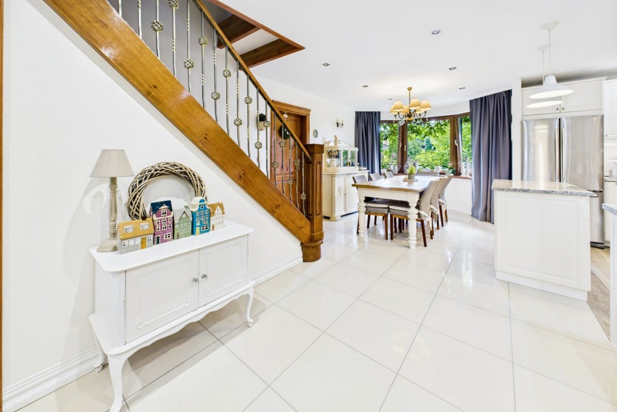 Dom 6 pokojowe na Sprzedaż