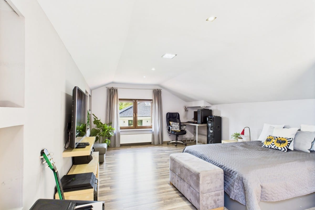 Dom 6 pokojowe na Sprzedaż