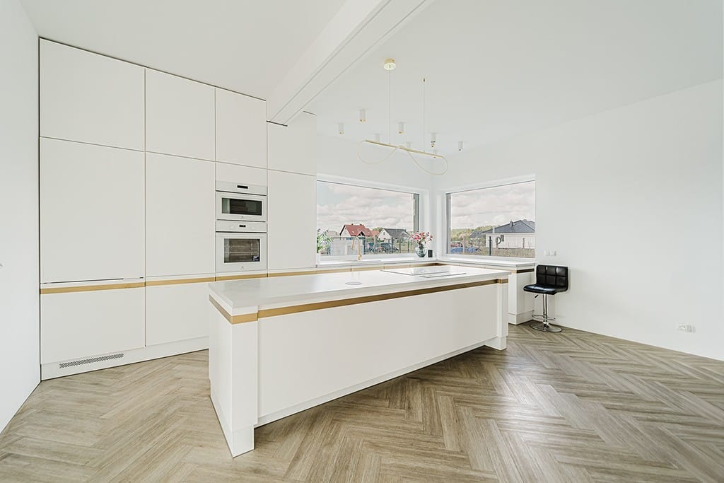 Dom 7 pokojowe na Sprzedaż