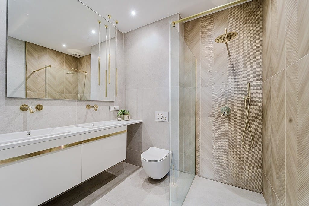 Dom 7 pokojowe na Sprzedaż