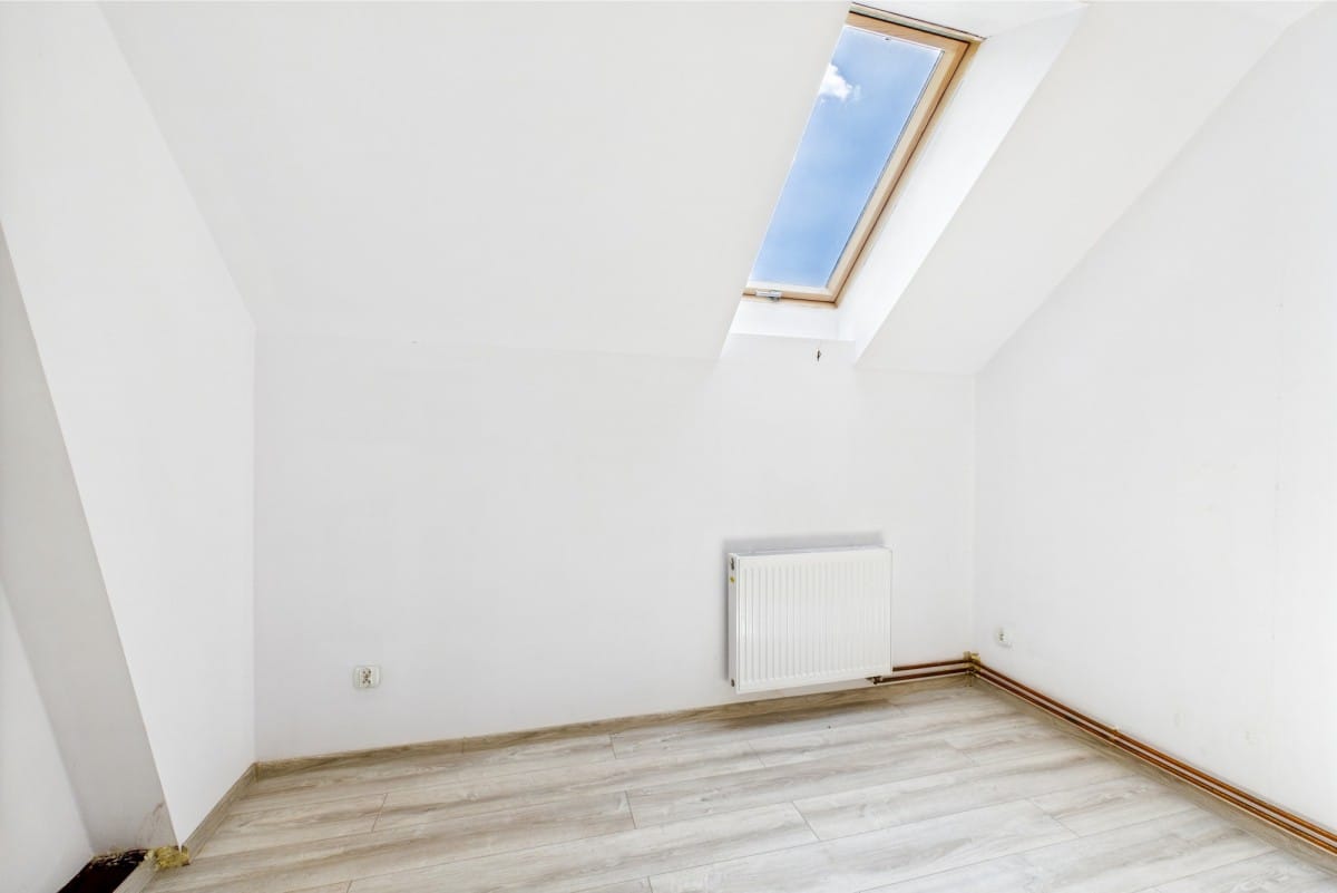 Dom 5 pokojowe na Sprzedaż