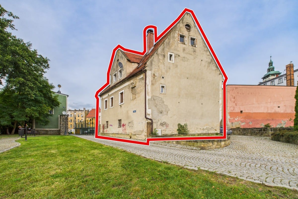 Dom 6 pokojowe na Sprzedaż