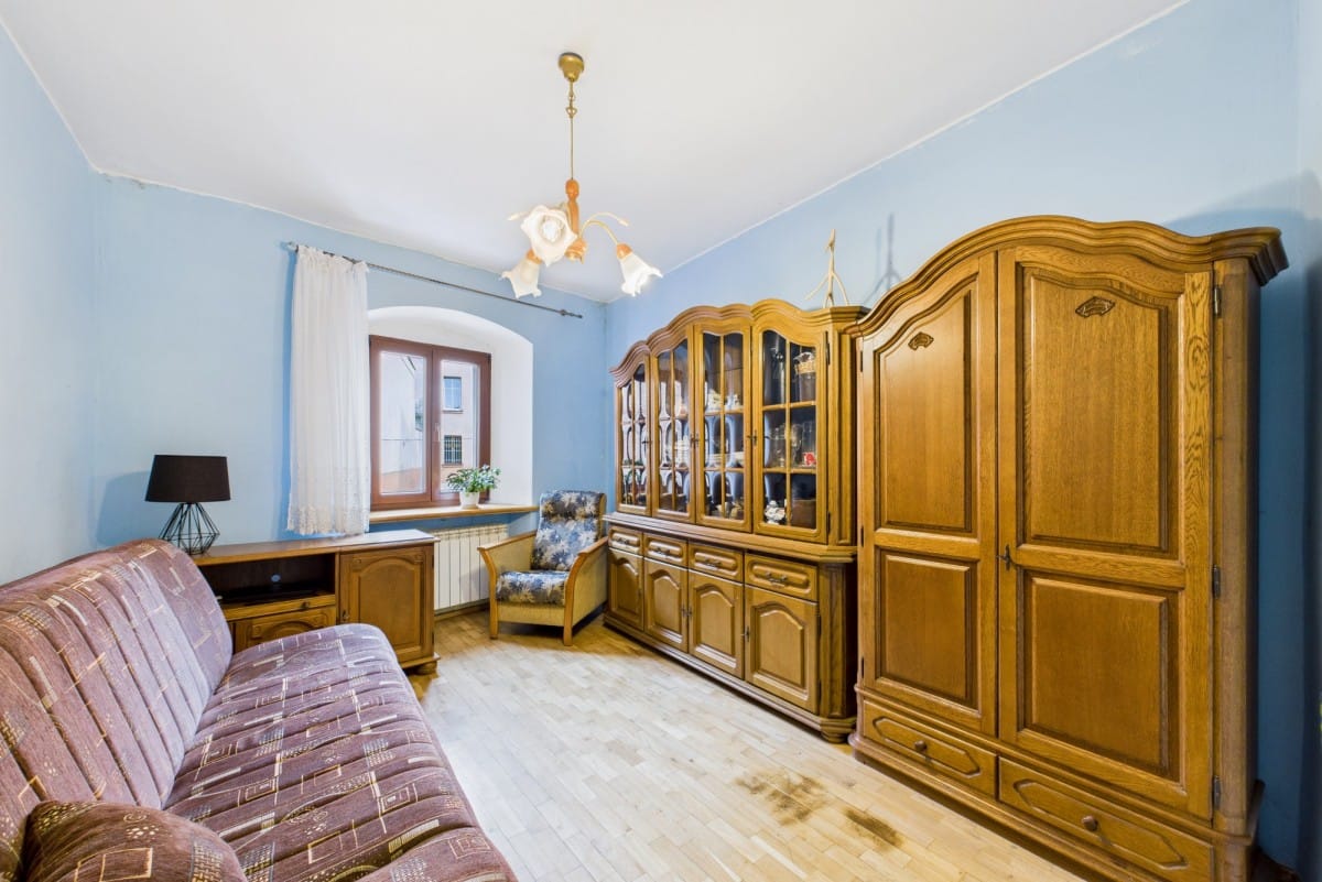 Dom 6 pokojowe na Sprzedaż