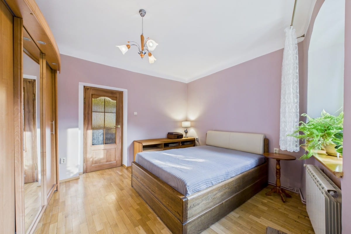 Dom 6 pokojowe na Sprzedaż