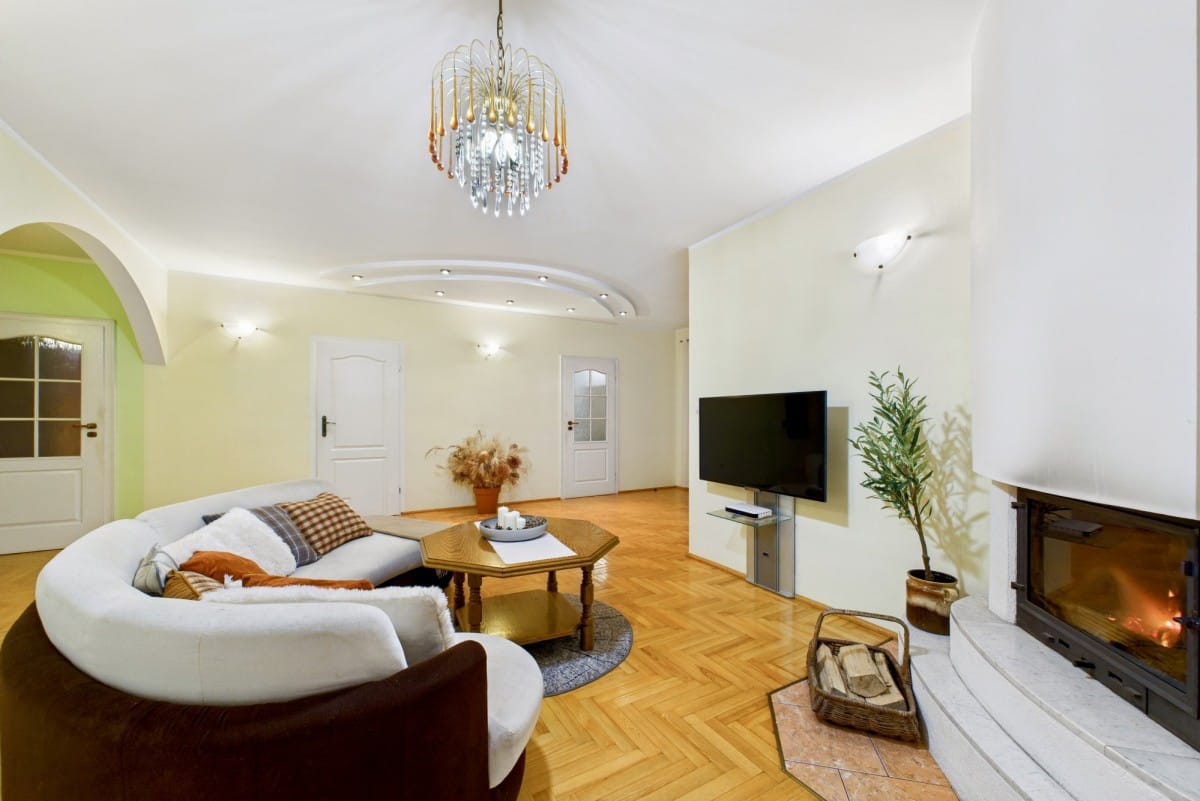 Lokal użytkowy  pokojowe na Sprzedaż