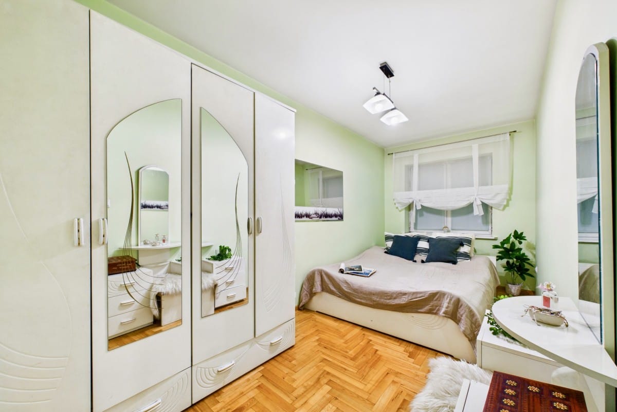 Lokal użytkowy  pokojowe na Sprzedaż