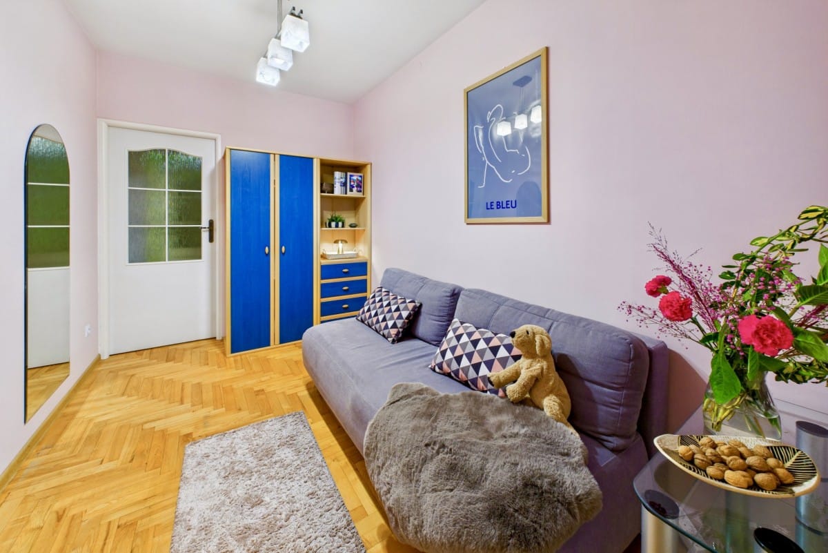 Lokal użytkowy  pokojowe na Sprzedaż