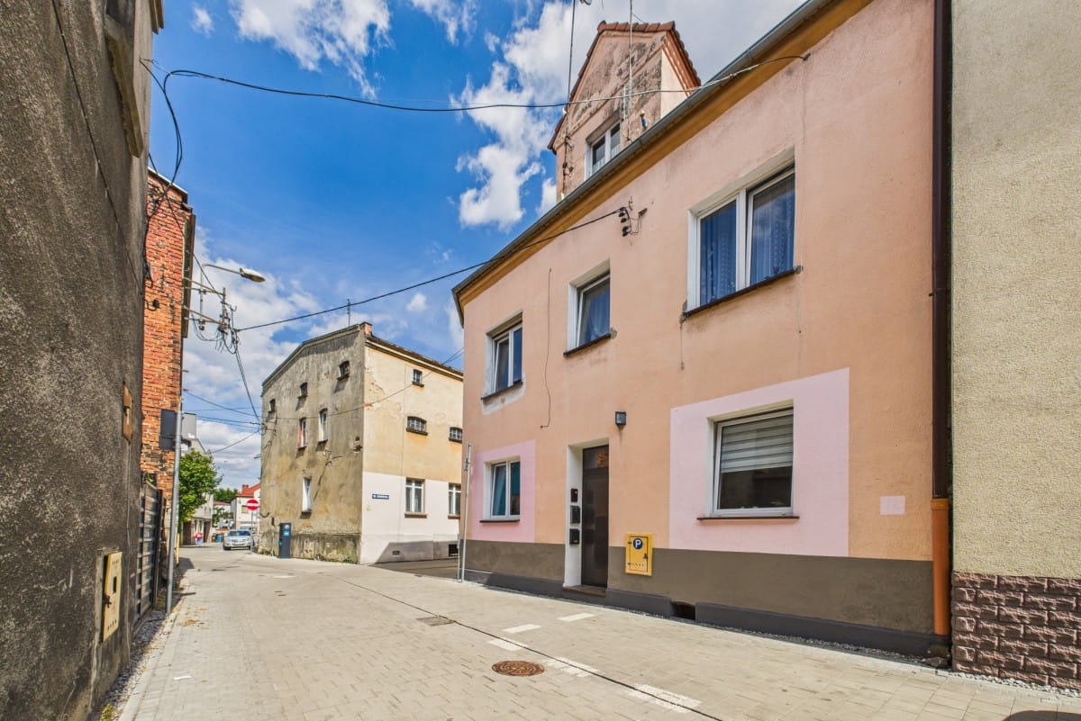 Lokal użytkowy  pokojowe na Sprzedaż