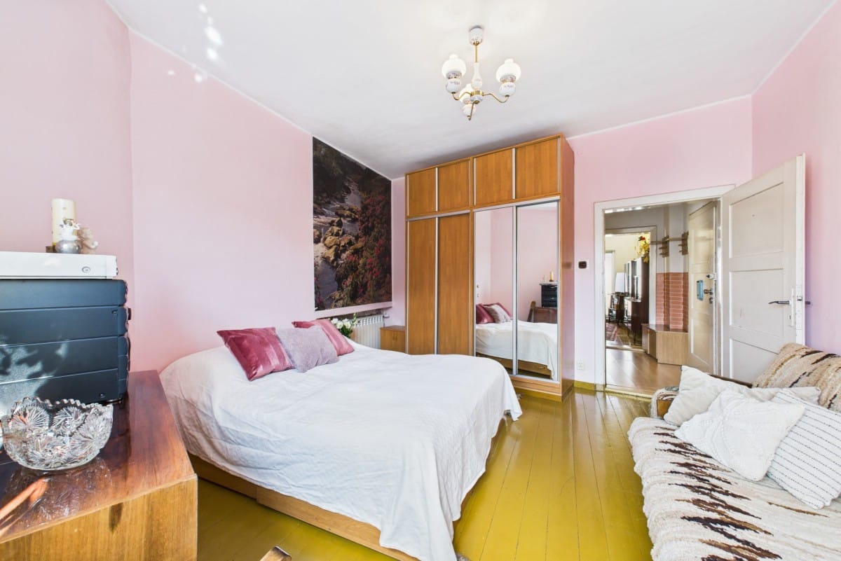 Lokal użytkowy  pokojowe na Sprzedaż