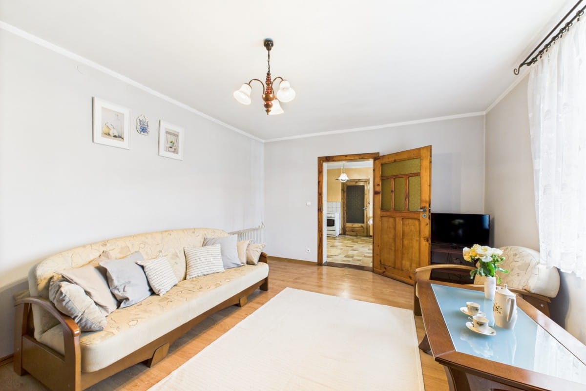 Dom 4 pokojowe na Sprzedaż