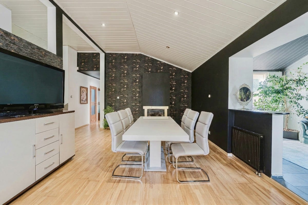 Dom 6 pokojowe na Sprzedaż