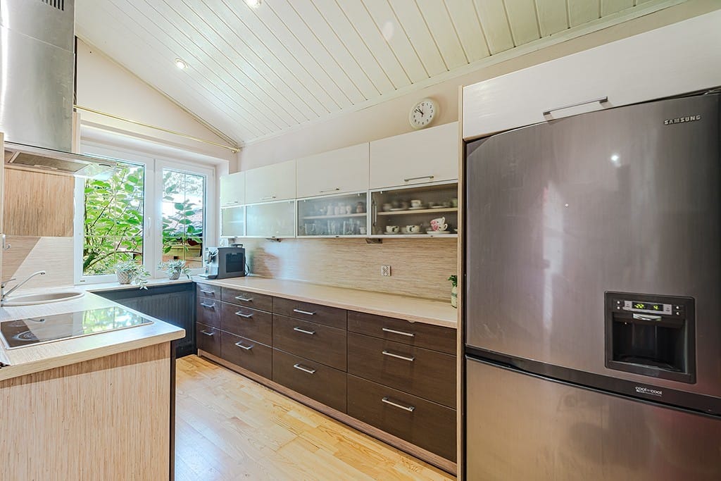 Dom 6 pokojowe na Sprzedaż