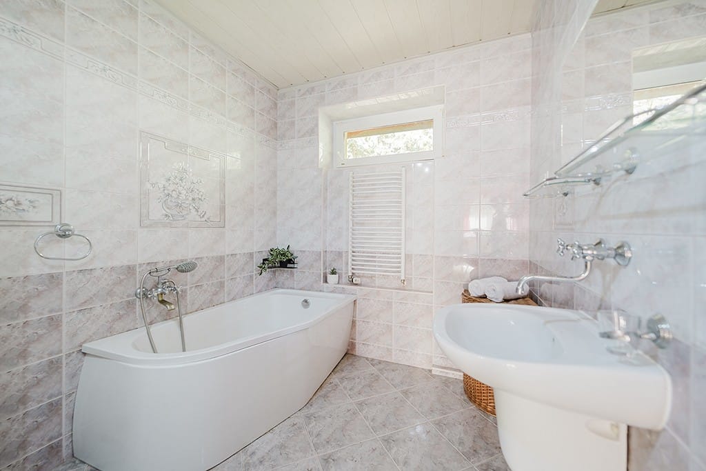 Dom 6 pokojowe na Sprzedaż