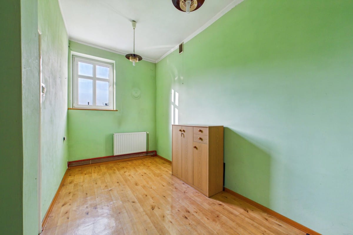 Lokal użytkowy  pokojowe na Sprzedaż