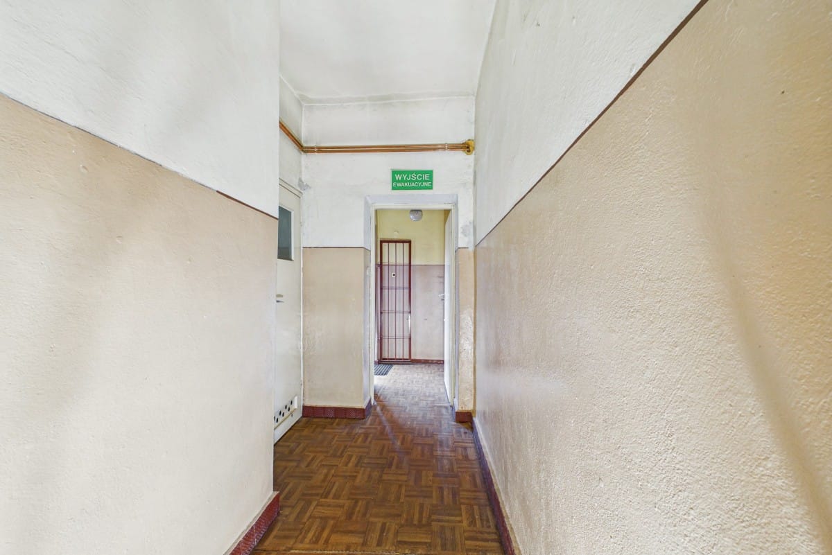 Lokal użytkowy  pokojowe na Sprzedaż