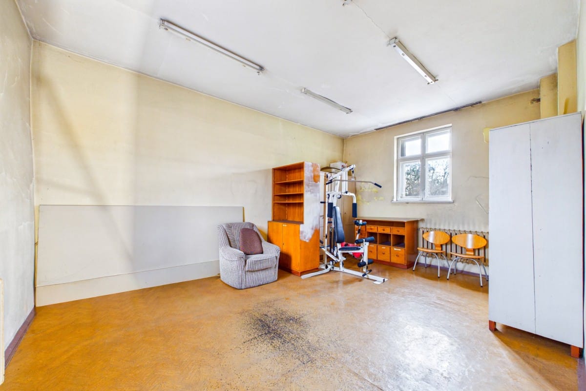 Lokal użytkowy  pokojowe na Sprzedaż