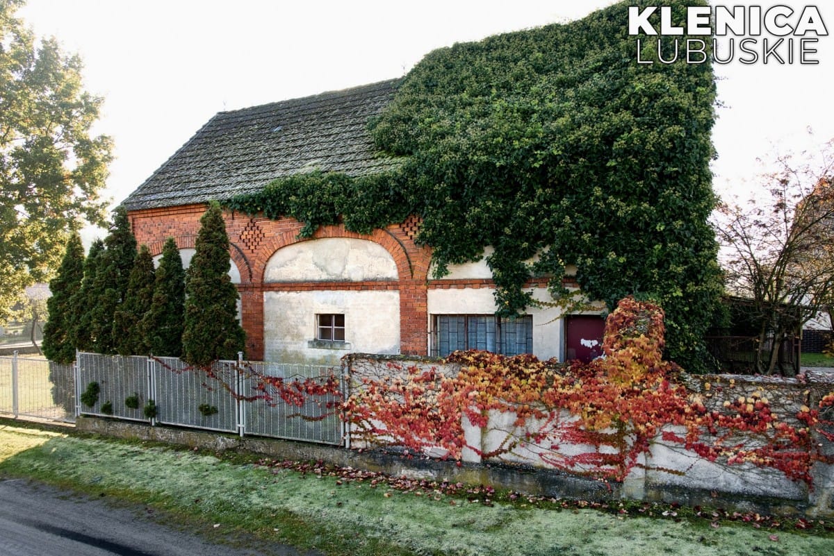 Dom 8 pokojowe na Sprzedaż