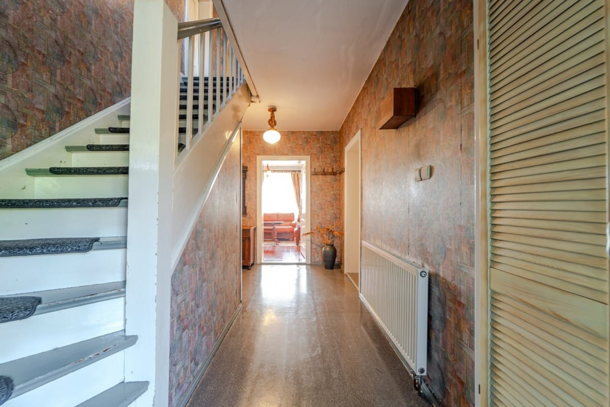 Dom 8 pokojowe na Sprzedaż