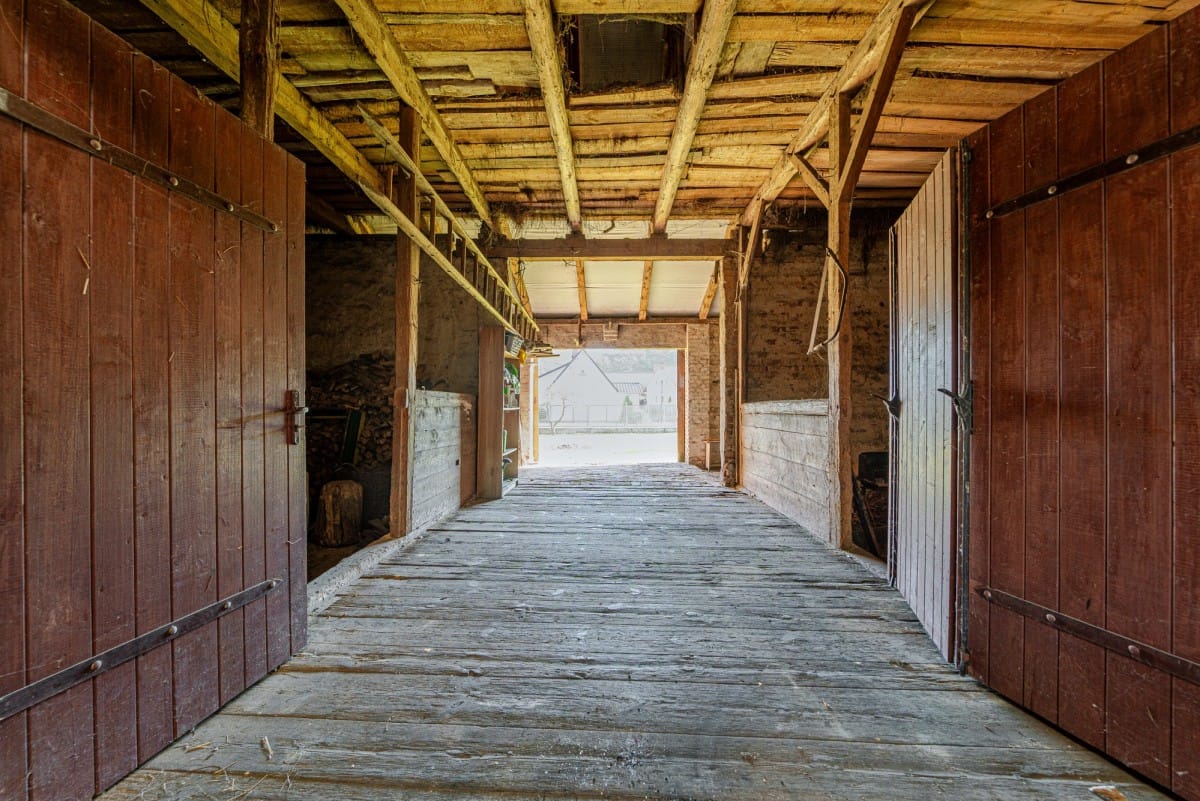 Dom 8 pokojowe na Sprzedaż