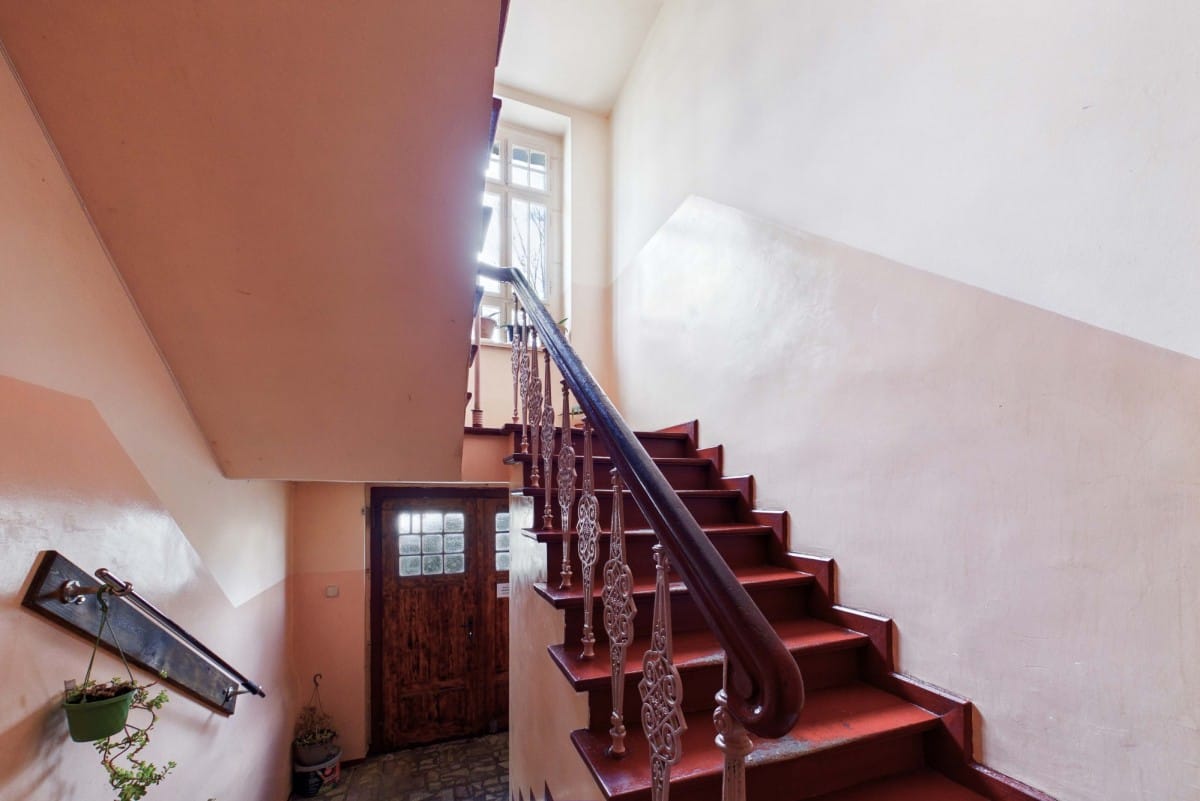 Mieszkanie 5 pokojowe na Sprzedaż