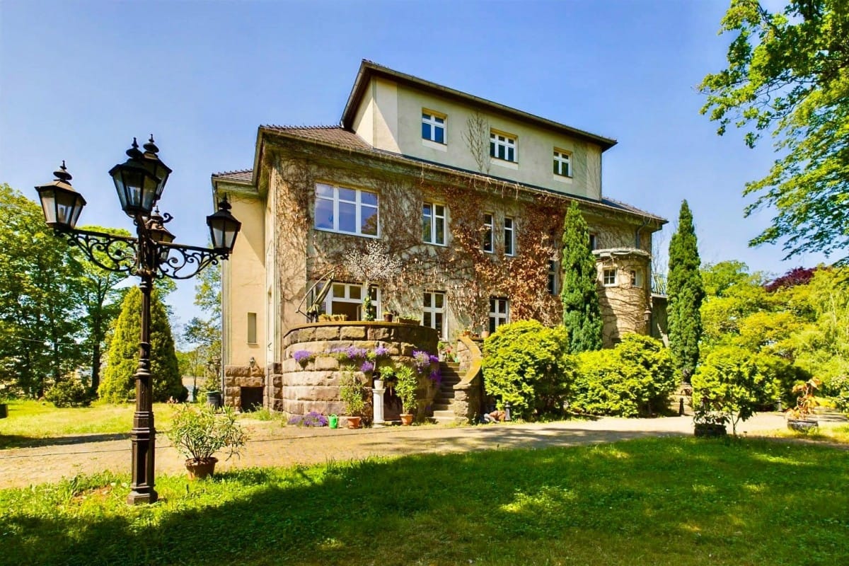 Lokal użytkowy  pokojowe na Sprzedaż