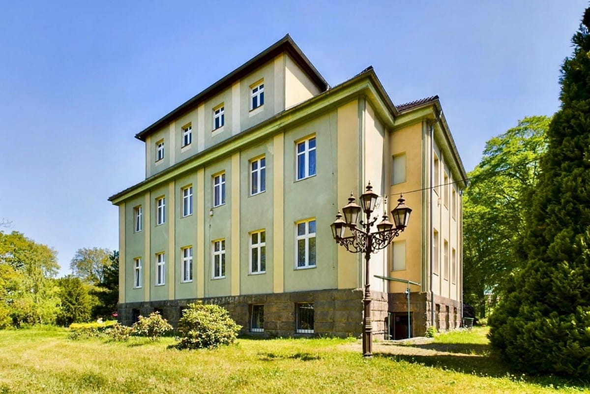 Lokal użytkowy  pokojowe na Sprzedaż