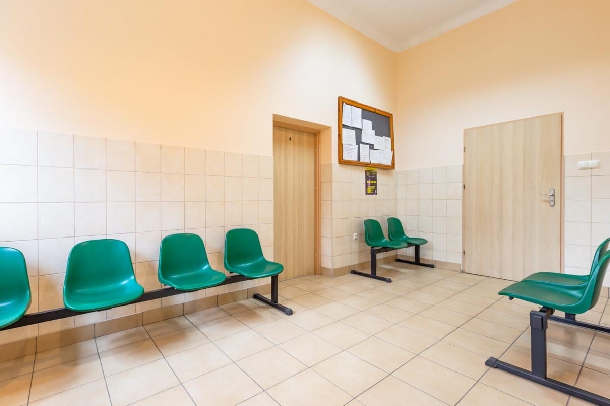 Lokal użytkowy  pokojowe na Sprzedaż