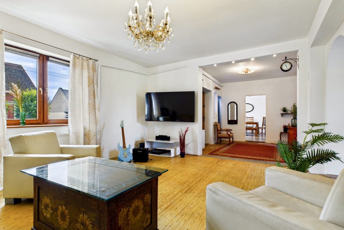 Dom 4 pokojowe na Sprzedaż