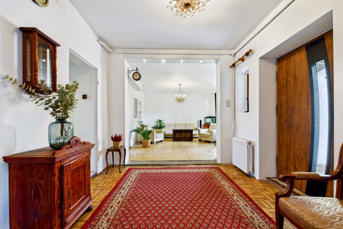 Dom 4 pokojowe na Sprzedaż