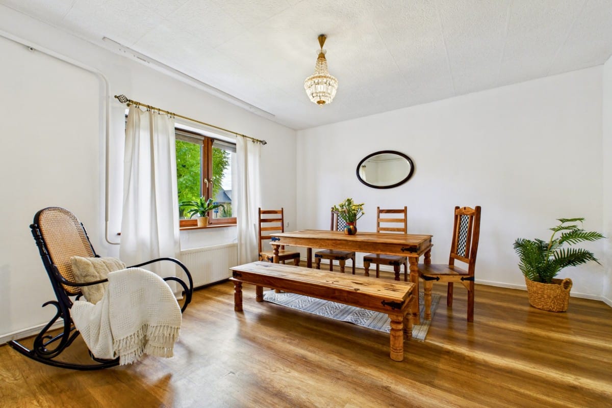 Dom 4 pokojowe na Sprzedaż