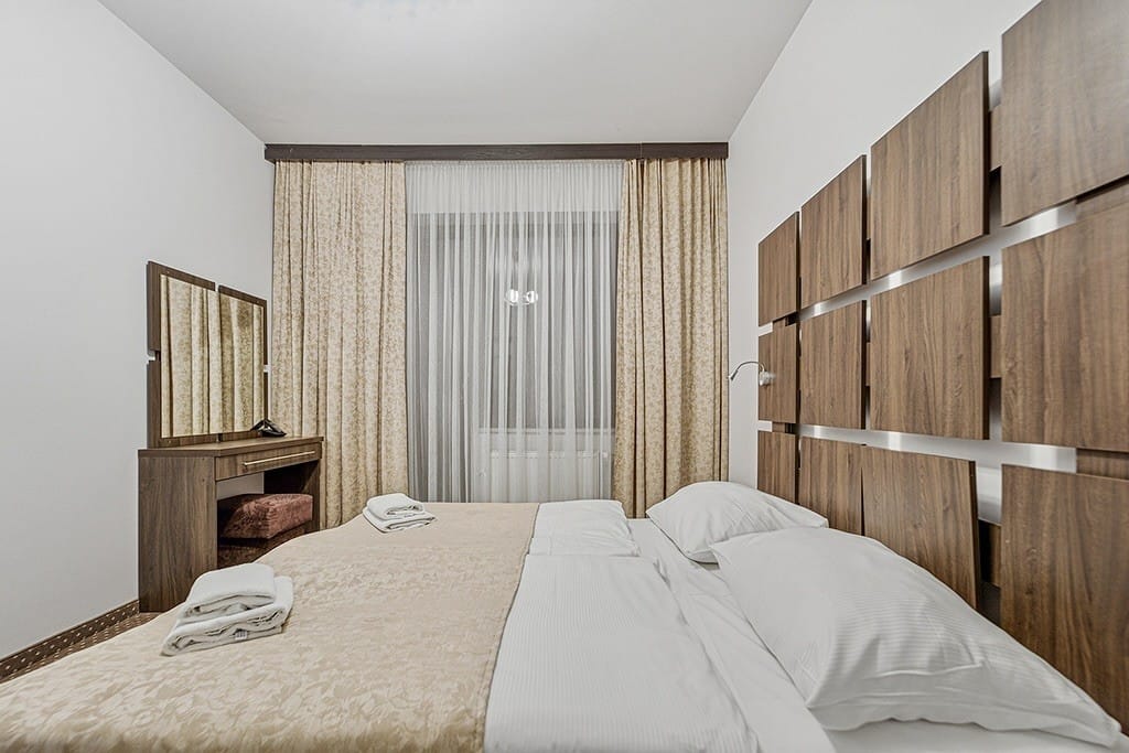 Lokal użytkowy  pokojowe na Sprzedaż