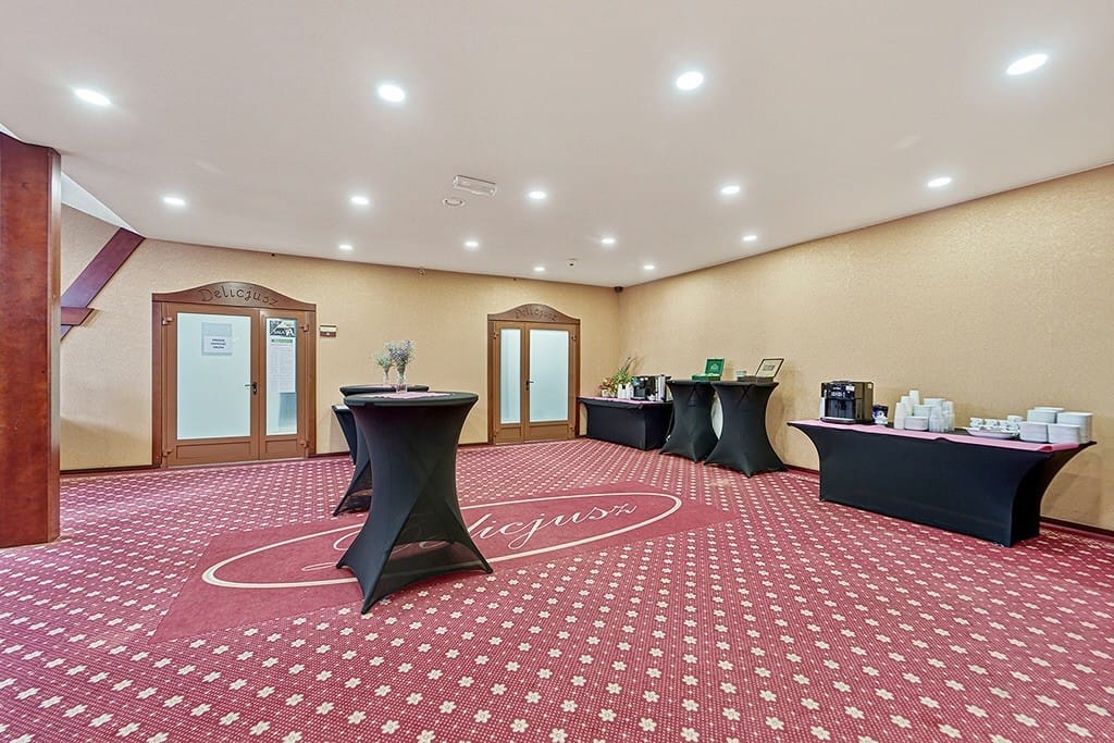 Lokal użytkowy  pokojowe na Sprzedaż