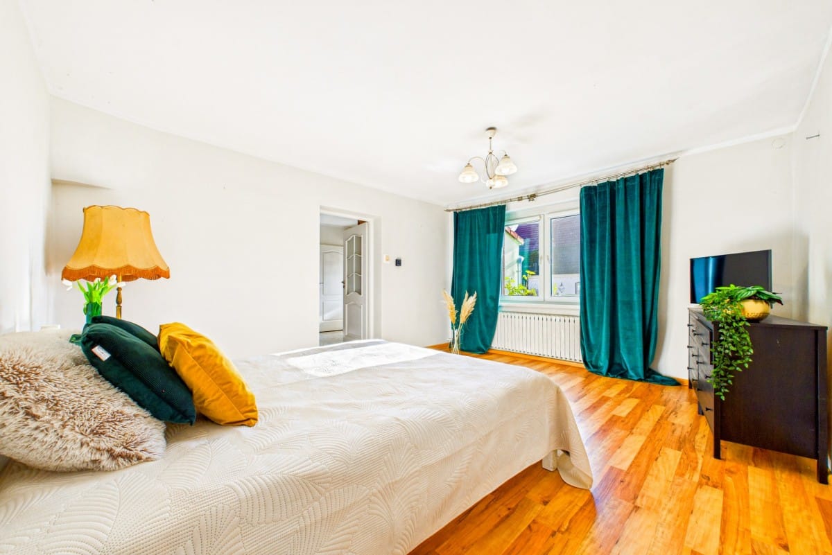 Dom  pokojowe na Sprzedaż