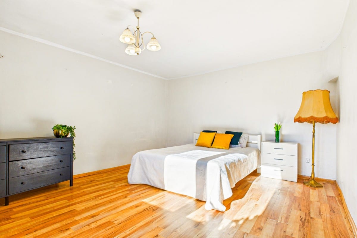 Dom  pokojowe na Sprzedaż