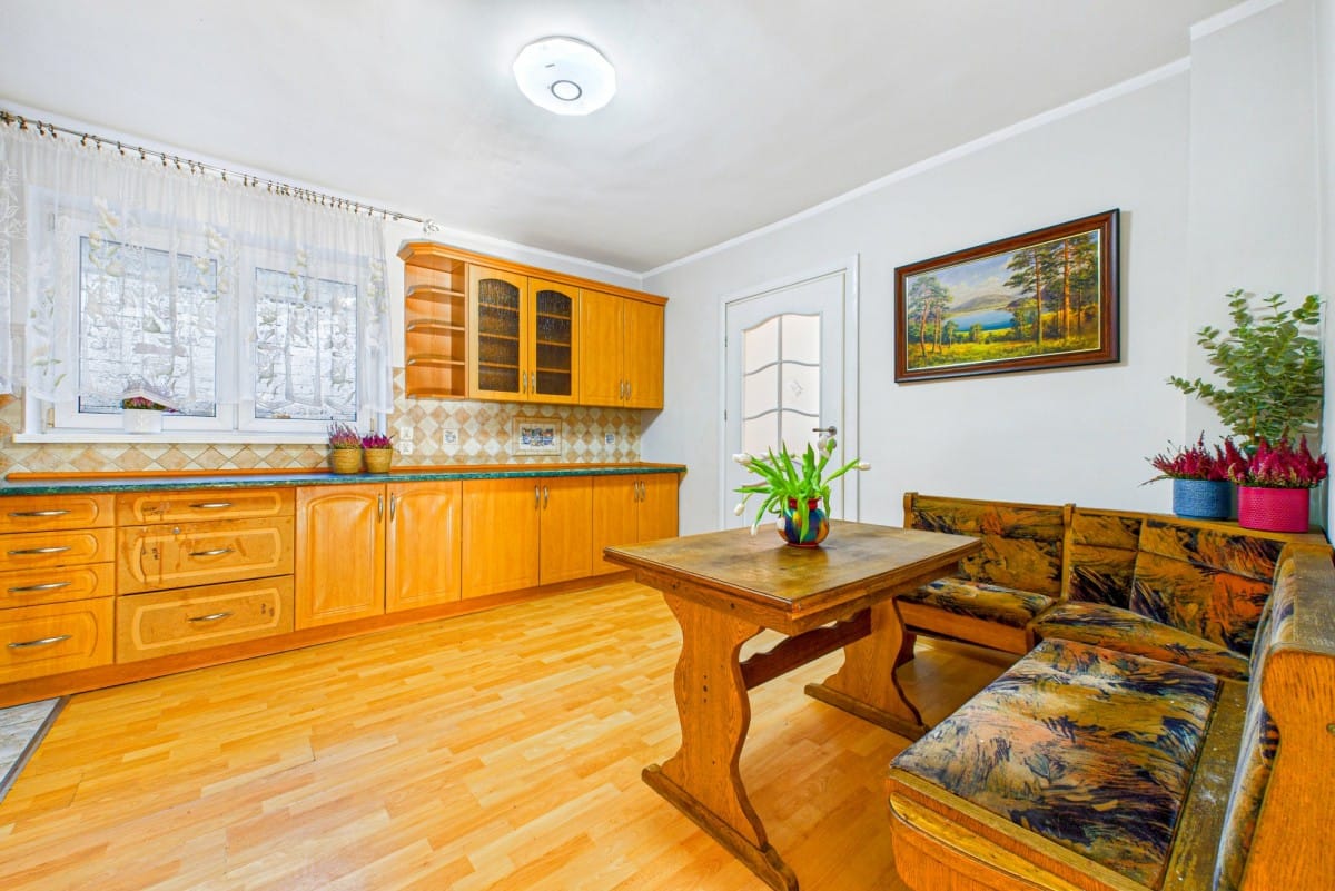 Dom  pokojowe na Sprzedaż