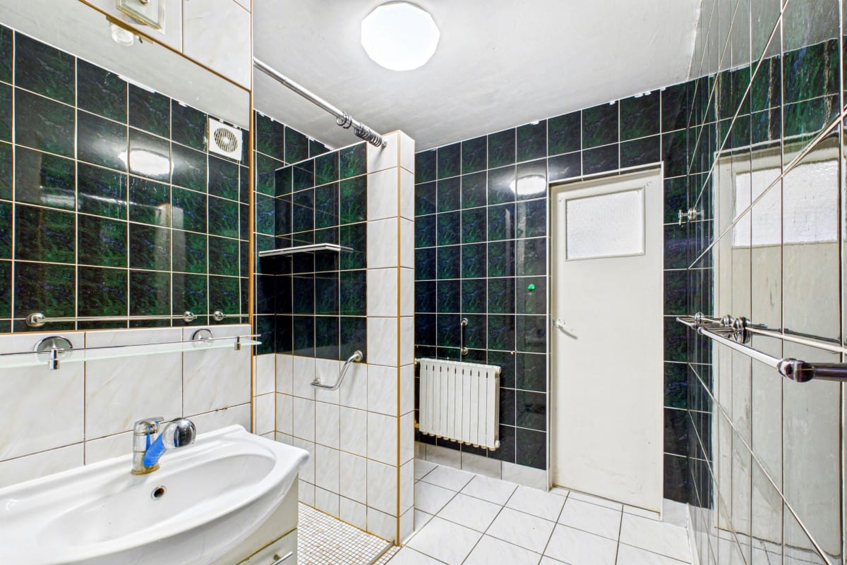 Dom  pokojowe na Sprzedaż