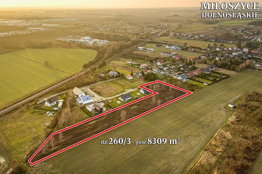 Działka  pokojowe na Sprzedaż