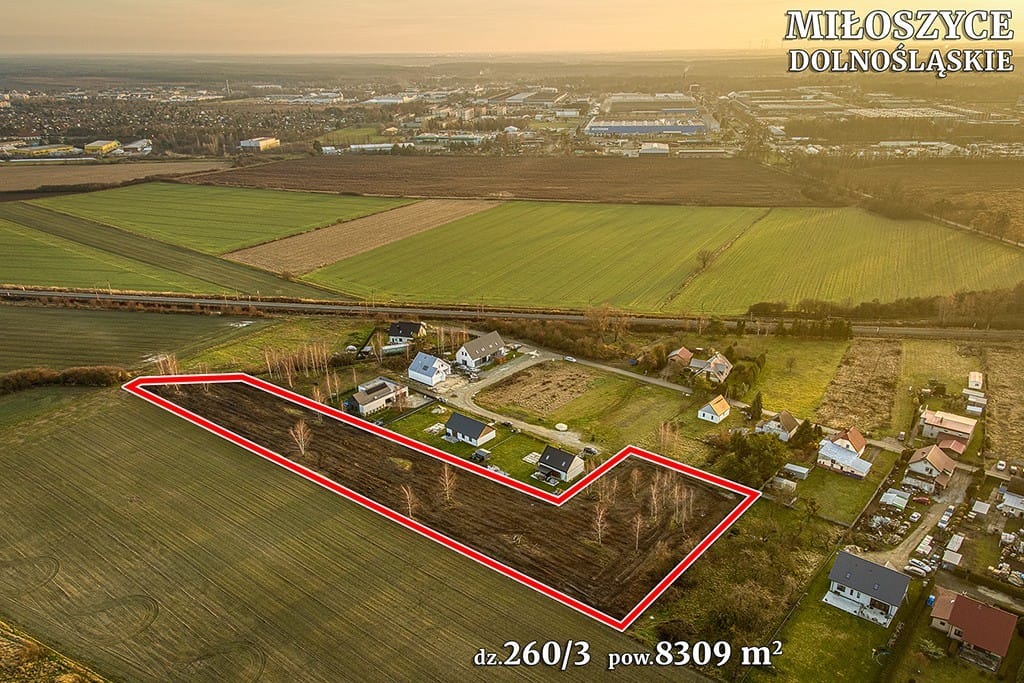 Działka  pokojowe na Sprzedaż