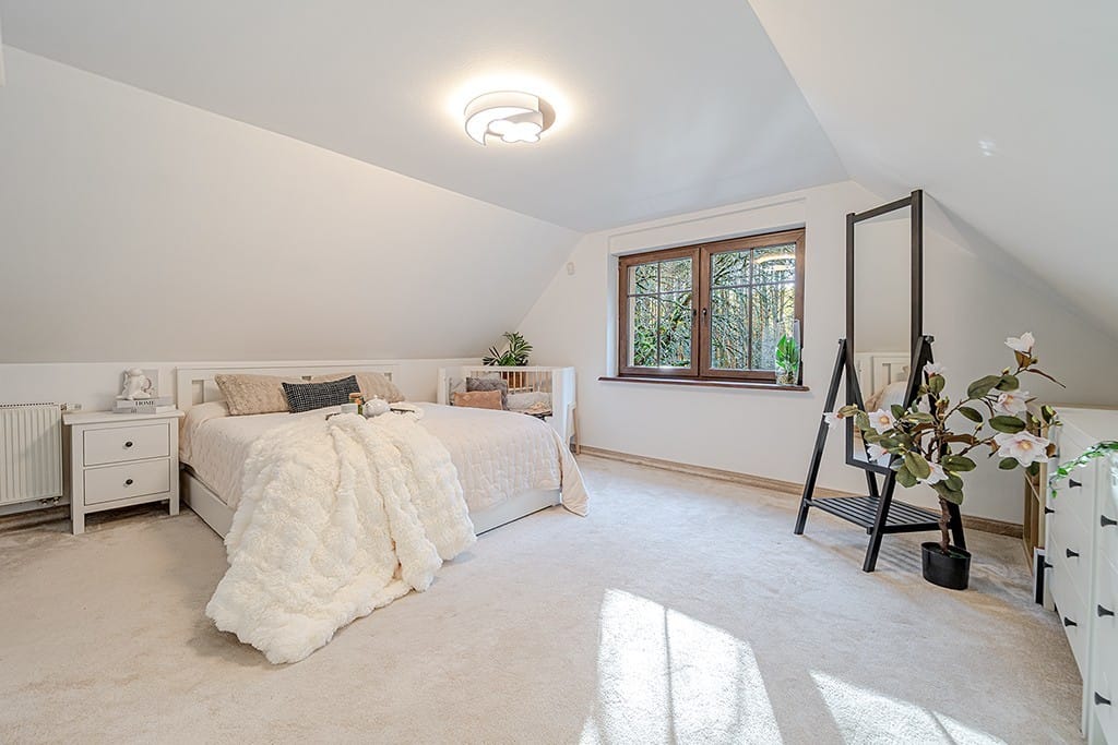 Dom 5 pokojowe na Sprzedaż